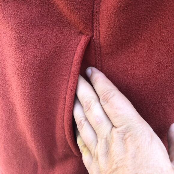 Dylan red faux shearling vest snap closure Medium - Picture 8 of 15